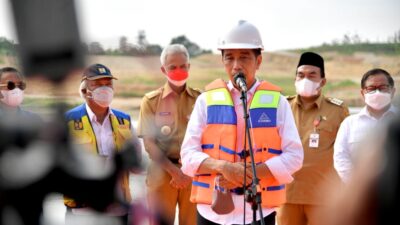 Presiden Jokowi Resmikan Bendungan Randugunting di Blora
