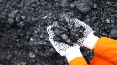 Harga Batu Bara Acuan Januari Turun ke USD158,50 per Ton