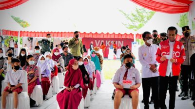 Presiden Tinjau Pelaksanaan Vaksinasi di Kota Palu