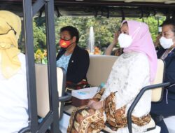 Saat Ibu Iriana Ajak Istri PM PNG Keliling Kebun Raya Bogor