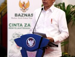 Presiden Jokowi Serahkan Zakat kepada Baznas