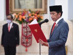 Presiden Jokowi Lantik Anggota KPU dan Bawaslu Masa Jabatan 2022-2027