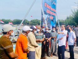Presiden Jokowi Tinjau Kampung Nelayan Bulak di Surabaya