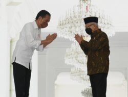 Presiden Silaturahmi dengan Wapres di Istana Merdeka