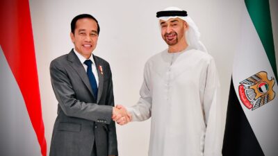 Presiden Jokowi Bertemu Presiden MBZ di Istana Al Shatie