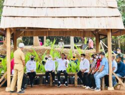 Tanam Kelapa Genjah di Sukoharjo, Presiden Tegaskan Pentingnya Jaga Pasokan Pangan Nasional