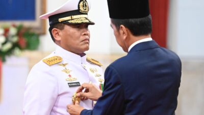 Presiden Jokowi Lantik Muhammad Ali sebagai KSAL di Istana Negara