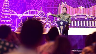 Presiden Jokowi Minta OJK Dukung Program Hilirisasi