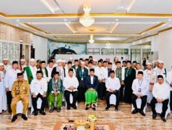 Presiden Jokowi Gelar Pertemuan dengan Tokoh Agama dan Tokoh Adat Kalimantan Selatan